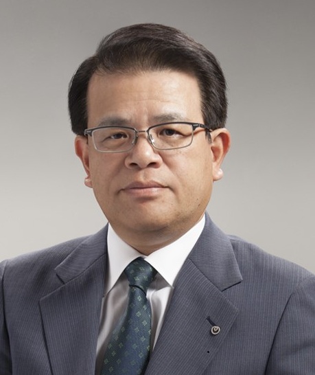 会長 阪本作郎